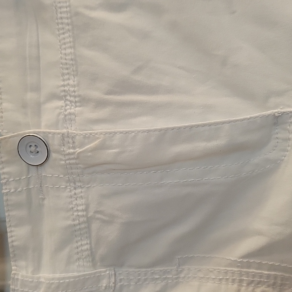 Chicos White Cropped Cargo Pants 6 - Picture 4 of 6